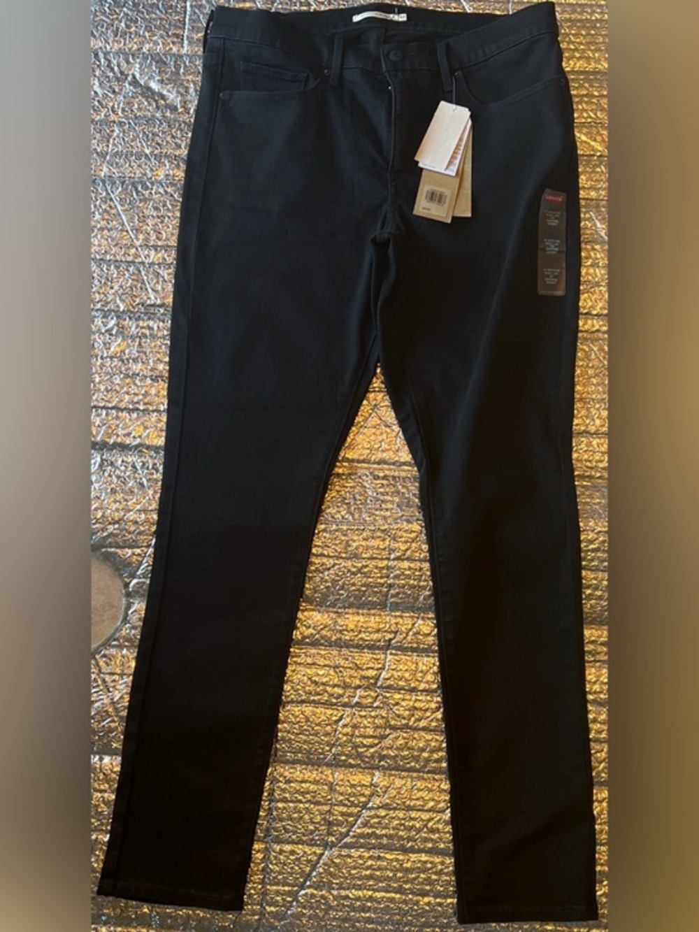 NWT Levi's 311 Women's Black Shaping Skinny Size W32 X L30 (14 Medium)